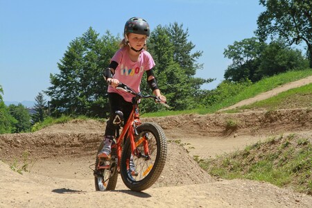Kids ride 1